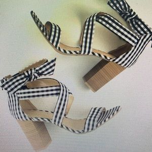 New Lauren Conrad Block Heel Gingham Sandals.